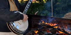 Banjo pickin' round the fire